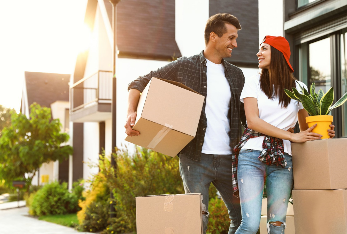 Moving Yourself Vs. Hiring Movers: Pros & Cons